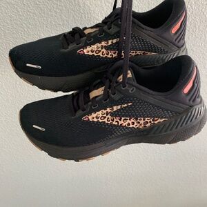 Brooks running shirs